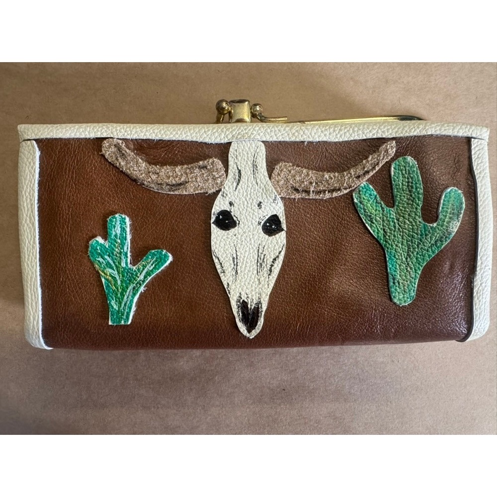Western Leather Kiss-Lock Clutch Wallet Longhorn Skull Cactus Applique Brown